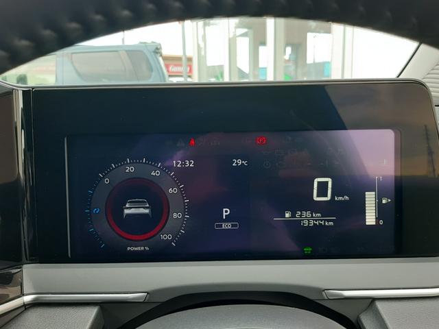 ノート Ｘ　ワンオーナー　純正９型ディスプレイナビ　禁煙車　レザーシート　インテリミラー　アラウンドビュー　ＥＴＣ２．０　ワイヤレス充電　純正ドラレコ　ＬＥＤオートライト　アップルカープレイ　アンドロイドオート（28枚目）