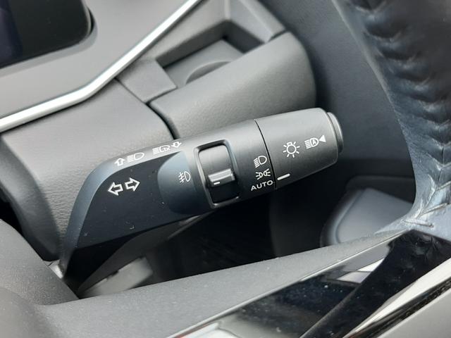 ノート Ｘ　ワンオーナー　純正９型ディスプレイナビ　禁煙車　レザーシート　インテリミラー　アラウンドビュー　ＥＴＣ２．０　ワイヤレス充電　純正ドラレコ　ＬＥＤオートライト　アップルカープレイ　アンドロイドオート（33枚目）