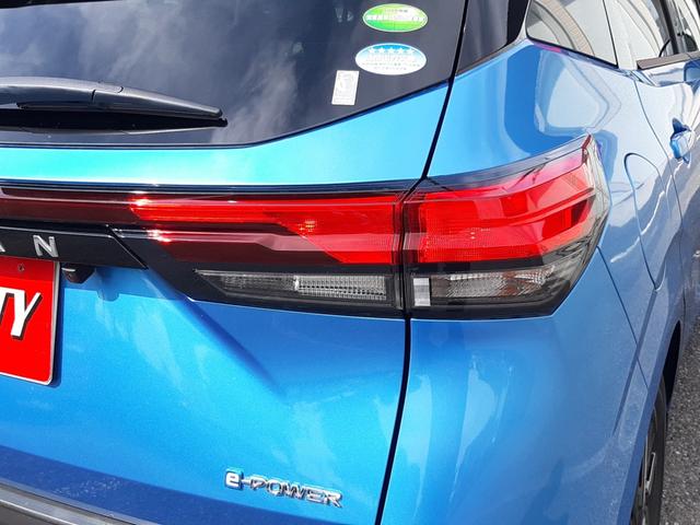 ノート Ｘ　ワンオーナー　純正９型ディスプレイナビ　禁煙車　レザーシート　インテリミラー　アラウンドビュー　ＥＴＣ２．０　ワイヤレス充電　純正ドラレコ　ＬＥＤオートライト　アップルカープレイ　アンドロイドオート（52枚目）