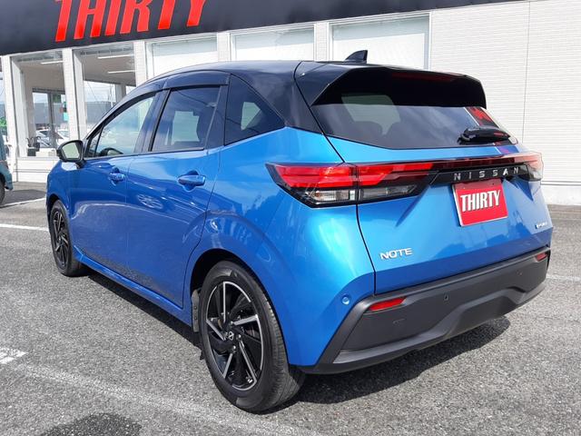 ノート Ｘ　ワンオーナー　純正９型ディスプレイナビ　禁煙車　レザーシート　インテリミラー　アラウンドビュー　ＥＴＣ２．０　ワイヤレス充電　純正ドラレコ　ＬＥＤオートライト　アップルカープレイ　アンドロイドオート（63枚目）