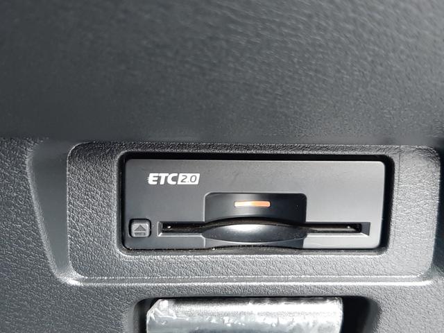 ノート Ｘ　純正９型ディスプレイ　禁煙車　インテリミラー　アラウンドビューモニター　純正ドラレコ　ＥＴＣ２．０　シートヒーター　ステアリングヒーター　ＬＥＤオートライト　前後ソナー　ＣａｒＰｌａｙ対応（7枚目）