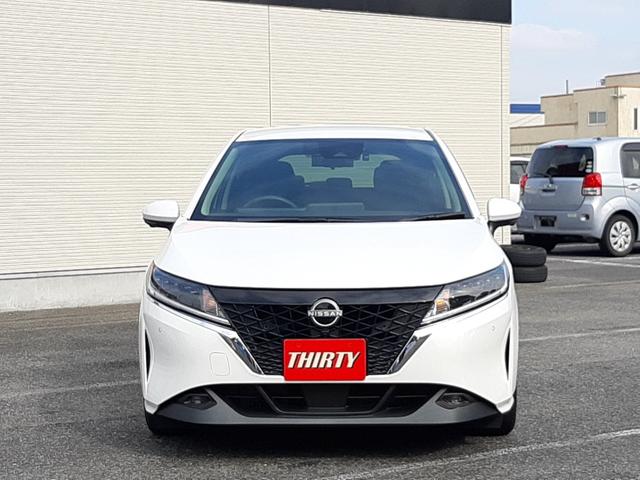 ノート Ｘ　純正９型ディスプレイ　禁煙車　インテリミラー　アラウンドビューモニター　純正ドラレコ　ＥＴＣ２．０　シートヒーター　ステアリングヒーター　ＬＥＤオートライト　前後ソナー　ＣａｒＰｌａｙ対応（19枚目）