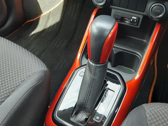 イグニス ハイブリッドＭＺ　柿本マフララー　ＫＥＮＷＯＯＤナビ　パドルシフト　クルーズコントロール　ＬＥＤオートライト　ビルトインＥＴＣ　シートヒーター　フルセグＴＶ　Ｂｌｕｅｔｏｏｔｈ　ステアリングリモコン　純正アルミ（28枚目）