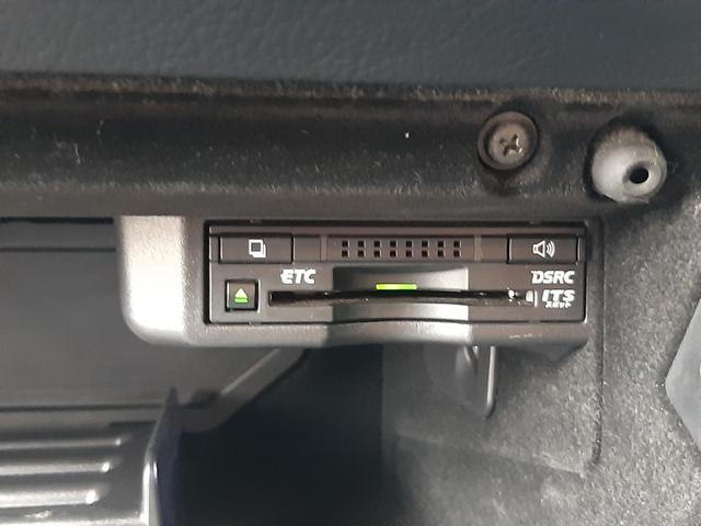 ＩＳ ＩＳ２５０　Ｆスポーツ　トランクスポイラー　タナベダウンサス　純正ナビ　Ｂｌｕ－ｒａｙ再生　ヒーター付電動シート　クルコン　ＥＴＣ（ＤＳＲＣ）　ＫＥＮＷＯＯＤ前後ドラレコ　ＬＥＤオートライト　バックカメラ　純正減衰力調整（9枚目）