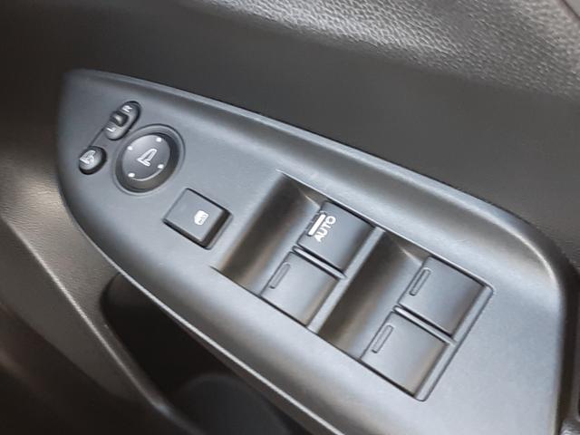 シャトル ハイブリッドX ホンダセンシング 無限アルミ ワンオーナー 禁煙車 純正8型ナビ バックモニター シートヒーター ビルトインETC LEDオートライト レーダークルコン パドルシフト デュアルエアコン フルセグ Bluetooth(32枚目)