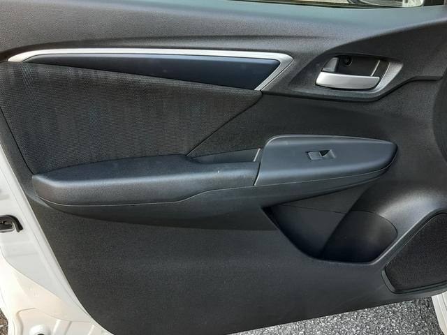 シャトル ハイブリッドX ホンダセンシング 無限アルミ ワンオーナー 禁煙車 純正8型ナビ バックモニター シートヒーター ビルトインETC LEDオートライト レーダークルコン パドルシフト デュアルエアコン フルセグ Bluetooth(44枚目)