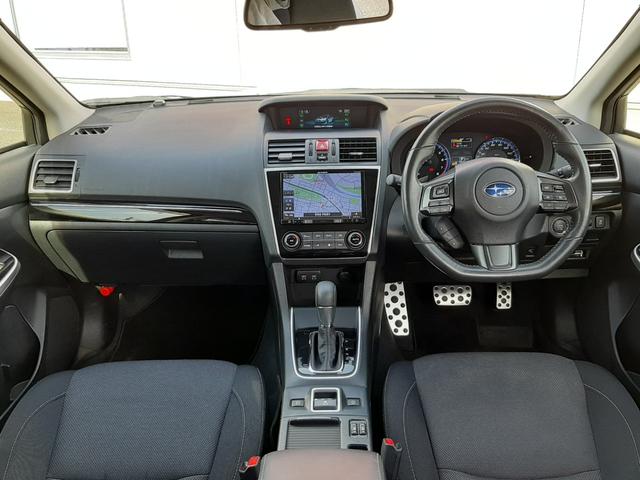 レヴォーグ １．６ＧＴアイサイト　スマートエディション　ワンオーナー　アイサイトセイフティプラス　禁煙車　ディーラーＯＰ８型ナビ　アイサイトシストモニター　ＥＴＣ２．０　ツーリングシスト　リアビークルディテクション　レーダークルーズ　スマートキー２個（10枚目）