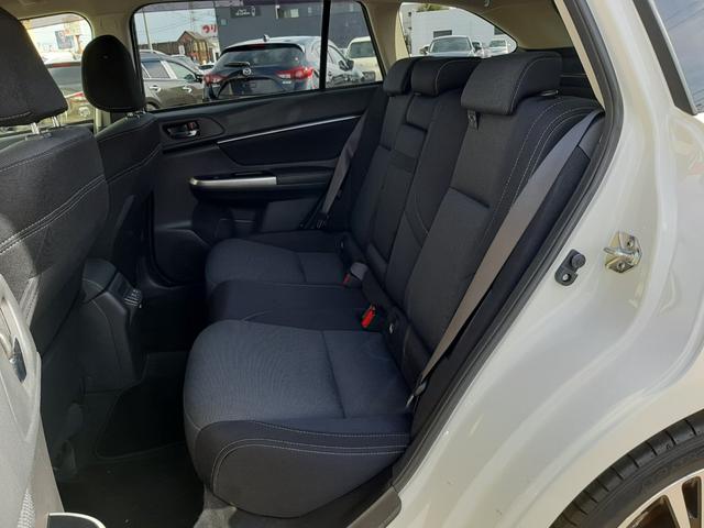 レヴォーグ １．６ＧＴアイサイト　スマートエディション　ワンオーナー　アイサイトセイフティプラス　禁煙車　ディーラーＯＰ８型ナビ　アイサイトシストモニター　ＥＴＣ２．０　ツーリングシスト　リアビークルディテクション　レーダークルーズ　スマートキー２個（15枚目）