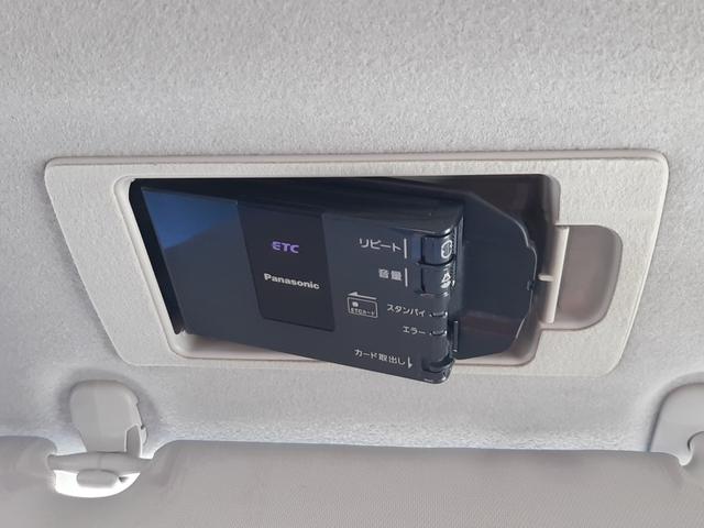 デミオ ＸＤツーリング　６速ＭＴ　ワンオーナー　Ｒスポイラー　純正ナビ　バックモニター　クルーズコントロール　ビルトインＥＴＣ　ＬＥＤ　アクティブドライビングディスプレイ　フォグランプ　純正アルミ（9枚目）