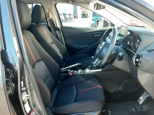 デミオ ＸＤツーリング　６速ＭＴ　ワンオーナー　Ｒスポイラー　純正ナビ　バックモニター　クルーズコントロール　ビルトインＥＴＣ　ＬＥＤ　アクティブドライビングディスプレイ　フォグランプ　純正アルミ（12枚目）