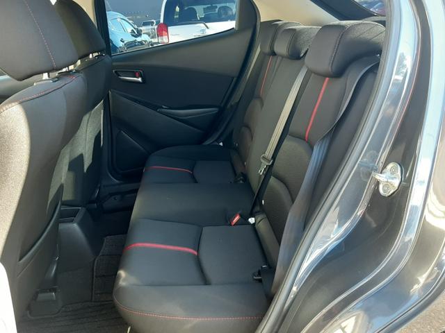 デミオ ＸＤツーリング　６速ＭＴ　ワンオーナー　Ｒスポイラー　純正ナビ　バックモニター　クルーズコントロール　ビルトインＥＴＣ　ＬＥＤ　アクティブドライビングディスプレイ　フォグランプ　純正アルミ（15枚目）