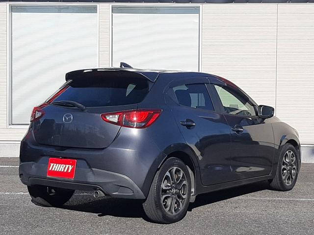 デミオ ＸＤツーリング　６速ＭＴ　ワンオーナー　Ｒスポイラー　純正ナビ　バックモニター　クルーズコントロール　ビルトインＥＴＣ　ＬＥＤ　アクティブドライビングディスプレイ　フォグランプ　純正アルミ（23枚目）