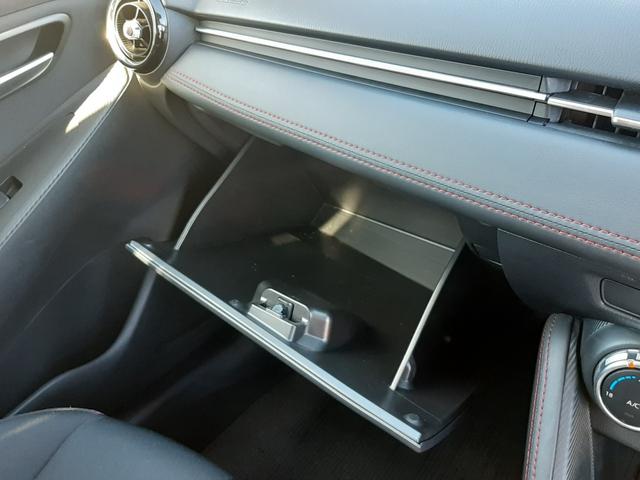 デミオ ＸＤツーリング　６速ＭＴ　ワンオーナー　Ｒスポイラー　純正ナビ　バックモニター　クルーズコントロール　ビルトインＥＴＣ　ＬＥＤ　アクティブドライビングディスプレイ　フォグランプ　純正アルミ（39枚目）