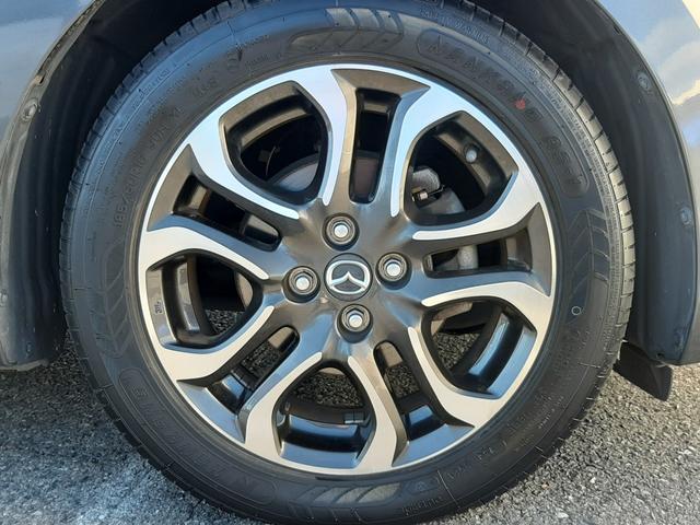 デミオ ＸＤツーリング　６速ＭＴ　ワンオーナー　Ｒスポイラー　純正ナビ　バックモニター　クルーズコントロール　ビルトインＥＴＣ　ＬＥＤ　アクティブドライビングディスプレイ　フォグランプ　純正アルミ（66枚目）