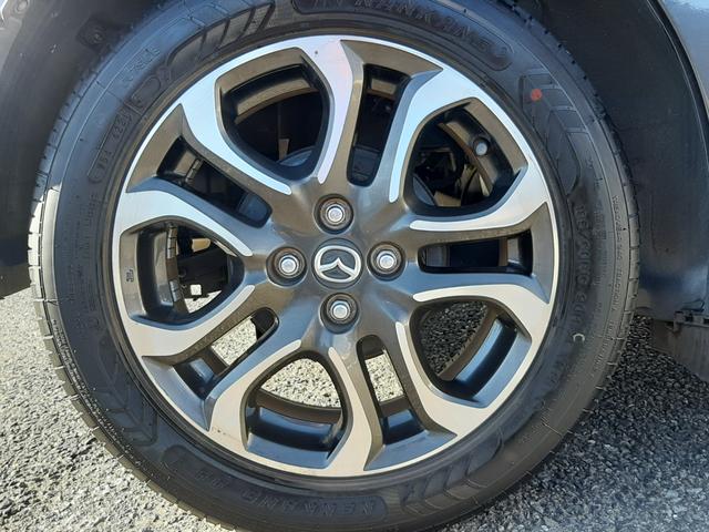 デミオ ＸＤツーリング　６速ＭＴ　ワンオーナー　Ｒスポイラー　純正ナビ　バックモニター　クルーズコントロール　ビルトインＥＴＣ　ＬＥＤ　アクティブドライビングディスプレイ　フォグランプ　純正アルミ（70枚目）