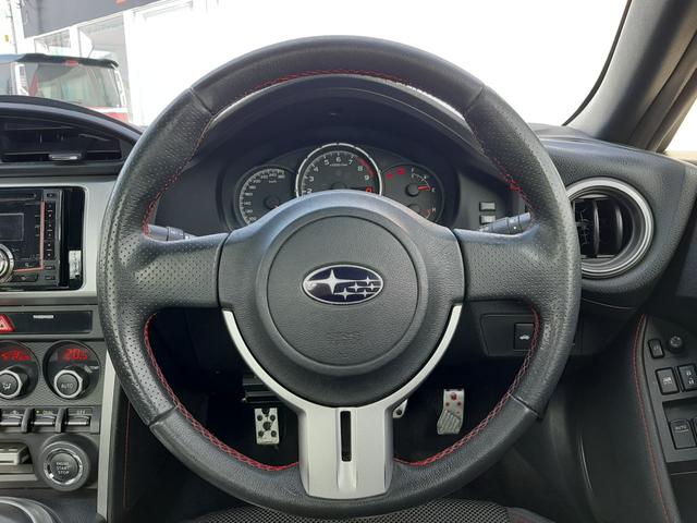 BRZ S 6速MT リアスポイラー CUSCOタワーバー 純正リヤアンダーディフューザー OHLINS車高調 HIDオートライト LEDアクセ KENWOODオーディオ デュアルエアコン ETC 車検R9/4(11枚目)