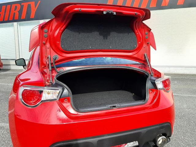 BRZ S 6速MT リアスポイラー CUSCOタワーバー 純正リヤアンダーディフューザー OHLINS車高調 HIDオートライト LEDアクセ KENWOODオーディオ デュアルエアコン ETC 車検R9/4(17枚目)