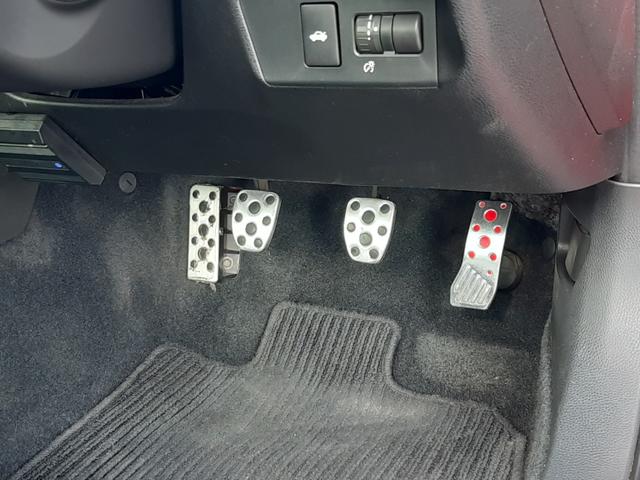 BRZ S 6速MT リアスポイラー CUSCOタワーバー 純正リヤアンダーディフューザー OHLINS車高調 HIDオートライト LEDアクセ KENWOODオーディオ デュアルエアコン ETC 車検R9/4(35枚目)