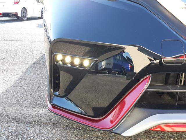 ノート ニスモ　Ｓ　ワンオーナー　ＲＥＣＡＲＯシート　５速ＭＴ　禁煙　純正ナビ　ナビ連動ドラレコ　ＮＩＳＭＯシフトノブ　Ｂｌｕ－ｒａｙ再生　ＥＴＣ２．０　ＬＥＤオートライト　フロントデイライト　リアフォグ　純正１７アルミ（49枚目）