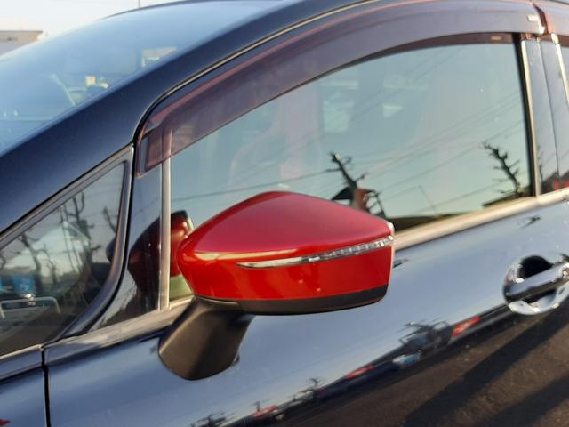 ノート ニスモ　Ｓ　ワンオーナー　ＲＥＣＡＲＯシート　５速ＭＴ　禁煙　純正ナビ　ナビ連動ドラレコ　ＮＩＳＭＯシフトノブ　Ｂｌｕ－ｒａｙ再生　ＥＴＣ２．０　ＬＥＤオートライト　フロントデイライト　リアフォグ　純正１７アルミ（55枚目）
