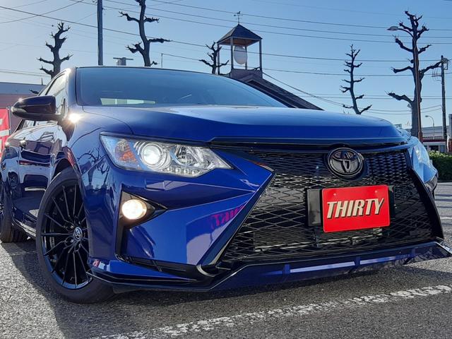 カムリ ハイブリッド　後期レクサスフェイスチェンジ　Ｚ．Ｓ．Ｓ．車高調　ＧＲヤリス用１８ＡＷ　ルーフグロスブラック塗装　禁煙車　純正ナビ　ｎａｎｏｅ付エアコン　ＥＴＣ　スマートキー２個　ＬＥＤオートライト　走行２．８万Ｋｍ（6枚目）