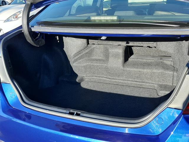 カムリ ハイブリッド　後期レクサスフェイスチェンジ　Ｚ．Ｓ．Ｓ．車高調　ＧＲヤリス用１８ＡＷ　ルーフグロスブラック塗装　禁煙車　純正ナビ　ｎａｎｏｅ付エアコン　ＥＴＣ　スマートキー２個　ＬＥＤオートライト　走行２．８万Ｋｍ（16枚目）