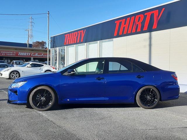 カムリ ハイブリッド　後期レクサスフェイスチェンジ　Ｚ．Ｓ．Ｓ．車高調　ＧＲヤリス用１８ＡＷ　ルーフグロスブラック塗装　禁煙車　純正ナビ　ｎａｎｏｅ付エアコン　ＥＴＣ　スマートキー２個　ＬＥＤオートライト　走行２．８万Ｋｍ（22枚目）