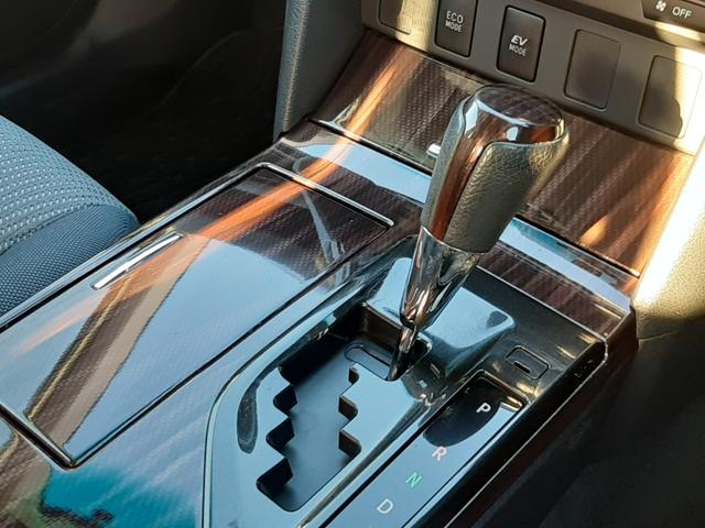 カムリ ハイブリッド　後期レクサスフェイスチェンジ　Ｚ．Ｓ．Ｓ．車高調　ＧＲヤリス用１８ＡＷ　ルーフグロスブラック塗装　禁煙車　純正ナビ　ｎａｎｏｅ付エアコン　ＥＴＣ　スマートキー２個　ＬＥＤオートライト　走行２．８万Ｋｍ（29枚目）