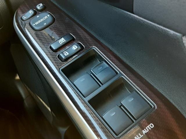 カムリ ハイブリッド　後期レクサスフェイスチェンジ　Ｚ．Ｓ．Ｓ．車高調　ＧＲヤリス用１８ＡＷ　ルーフグロスブラック塗装　禁煙車　純正ナビ　ｎａｎｏｅ付エアコン　ＥＴＣ　スマートキー２個　ＬＥＤオートライト　走行２．８万Ｋｍ（34枚目）