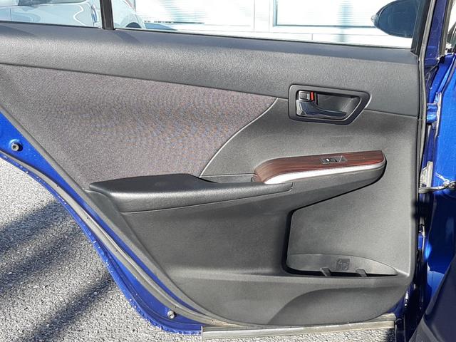 カムリ ハイブリッド　後期レクサスフェイスチェンジ　Ｚ．Ｓ．Ｓ．車高調　ＧＲヤリス用１８ＡＷ　ルーフグロスブラック塗装　禁煙車　純正ナビ　ｎａｎｏｅ付エアコン　ＥＴＣ　スマートキー２個　ＬＥＤオートライト　走行２．８万Ｋｍ（46枚目）