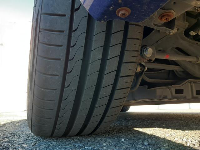 カムリ ハイブリッド　後期レクサスフェイスチェンジ　Ｚ．Ｓ．Ｓ．車高調　ＧＲヤリス用１８ＡＷ　ルーフグロスブラック塗装　禁煙車　純正ナビ　ｎａｎｏｅ付エアコン　ＥＴＣ　スマートキー２個　ＬＥＤオートライト　走行２．８万Ｋｍ（68枚目）