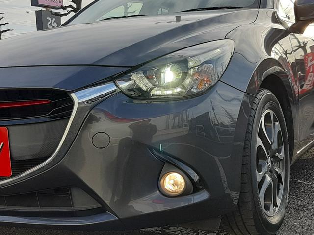 デミオ ＸＤツーリング　ワンオーナー　禁煙車　６速ＭＴ　マツダコネクト　クルコン　セルスター前後ドラレコ　ＬＥＤオートライト　ＥＴＣ　アダプティブドライビングディスプレイ　プッシュスタート　スマートキー２個　純正１６ＡＷ（7枚目）