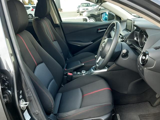 デミオ ＸＤツーリング　ワンオーナー　禁煙車　６速ＭＴ　マツダコネクト　クルコン　セルスター前後ドラレコ　ＬＥＤオートライト　ＥＴＣ　アダプティブドライビングディスプレイ　プッシュスタート　スマートキー２個　純正１６ＡＷ（12枚目）