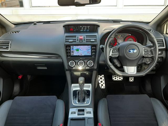 ＷＲＸ Ｓ４ ２．０ＧＴ－Ｓアイサイト　大型リアウイング　純正ＯＰナビ　アドヴァンスドセイフティパッケージ　アイサイトアシストモニター　禁煙車　ハーフレザーパワーシート　ＥＴＣ　サイド／バックカメラ　前後ソナー　レーダークルーズ　ＢＳＭ（10枚目）