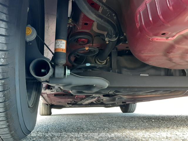 ノート メダリスト　Ｘ　後期型　ワンオーナー　禁煙車　エマージェンシーブレーキ　純正ナビ　インテリミラー　ハーフレザーシート　アラウンドビューモニター　ＥＴＣ　ＬＥＤオートライト　前後ソナー　インテリキー２個（65枚目）