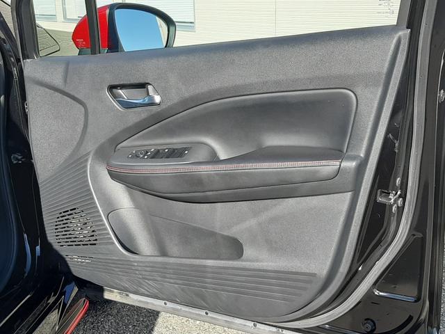 オーラ ニスモ 純正9型ディスプレイ プロパイロット 禁煙車 デジタルインナーミラー アラウンドビューモニター ETC2.0 NISMOフルエアロ 純正17アルミ LEDオートライト 前後ソナー ワイヤレス充電(44枚目)