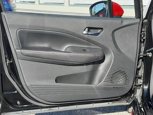 オーラ ニスモ 純正9型ディスプレイ プロパイロット 禁煙車 デジタルインナーミラー アラウンドビューモニター ETC2.0 NISMOフルエアロ 純正17アルミ LEDオートライト 前後ソナー ワイヤレス充電(48枚目)