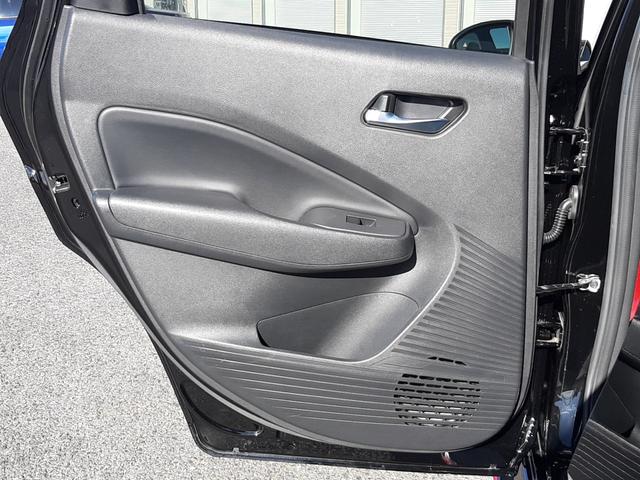 オーラ ニスモ 純正9型ディスプレイ プロパイロット 禁煙車 デジタルインナーミラー アラウンドビューモニター ETC2.0 NISMOフルエアロ 純正17アルミ LEDオートライト 前後ソナー ワイヤレス充電(50枚目)