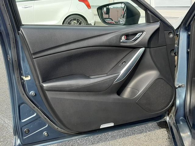 アテンザワゴン ＸＤ　６速ＭＴ　純正ナビ　バックモニター　ビルトインＥＴＣ　ＨＩＤオートライト　デュアルオートエアコン　フォグランプ　クルーズコントロール　ルーフレール　純正１９ｉｎアルミ　ドライブレコーダー（44枚目）