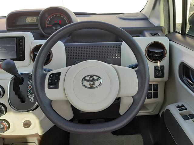 ポルテ Ｆ　アラモード　ドゥ　スマートエントリー　特別仕様車　禁煙車　純正シートカバー　純正ＳＤナビ　フルセグＴＶ　Ｂｌｕｅｔｏｏｔｈ　バックカメラ　片側電動スライドドア　ＨＩＤオートライト　フォグランプ　走行４．４万Ｋｍ（11枚目）