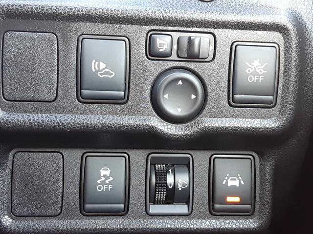 ノート ｅ－パワー　Ｘ　禁煙車　純正ナビ　アラウンドビューモニター　インテリジェントルームミラー　ＥＴＣ２．０　前後クリアランスソナー　フルオートＡＣ　ドライブレコーダー　オートリトラクタブルドアミラー（5枚目）