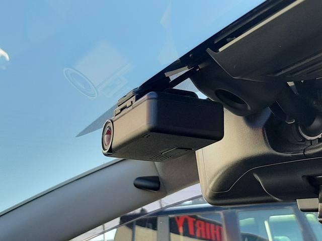 ノート ｅ－パワー　Ｘ　禁煙車　純正ナビ　アラウンドビューモニター　インテリジェントルームミラー　ＥＴＣ２．０　前後クリアランスソナー　フルオートＡＣ　ドライブレコーダー　オートリトラクタブルドアミラー（8枚目）