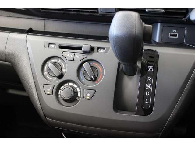 ｅＫワゴン Ｍ　衝突被害軽減ブレーキ　禁煙車　誤発進抑制（13枚目）