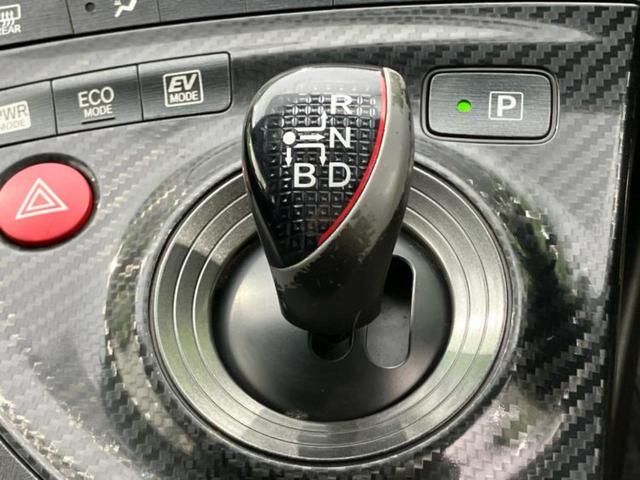 プリウス SツーリングセレクションGs 新品タイヤ/保証書/純正 SDナビ/ヘッドランプ LED/Bluetooth接続/ETC/EBD付ABS/横滑り防止装置/アイドリングストップ/バックモニター/DVD/エアバッグ 運転席 バックカメラ(18枚目)
