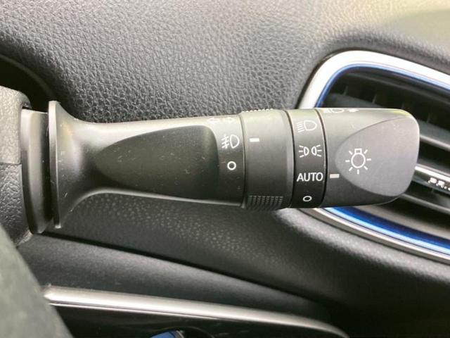 プリウス Ａツーリングセレクション　純正　９インチ　ＳＤナビ／トヨタセーフティセンス／シートヒーター／車線逸脱防止支援システム／シート　合皮／パーキングアシスト　自動操舵／ヘッドランプ　ＬＥＤ／Ｂｌｕｅｔｏｏｔｈ接続／ＥＴＣ　ＤＶＤ再生（17枚目）