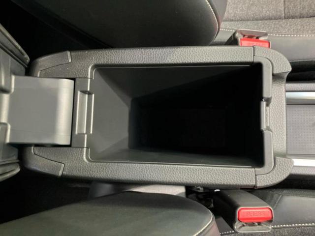 フィット ｅＨＥＶホーム　純正　９インチ　ＳＤナビ／衝突安全装置／車線逸脱防止支援システム／シート　ハーフレザー／ドライブレコーダー　前後／ヘッドランプ　ＬＥＤ／ＵＳＢジャック／Ｂｌｕｅｔｏｏｔｈ接続／ＥＴＣ　ワンオーナー（31枚目）