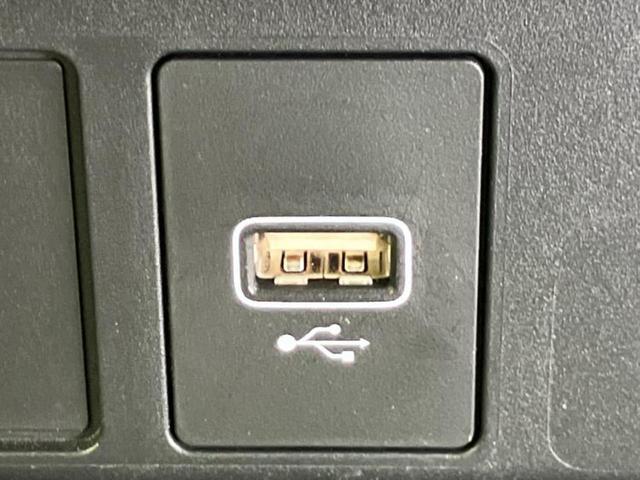 フィット ｅＨＥＶホーム　純正　９インチ　ＳＤナビ／衝突安全装置／車線逸脱防止支援システム／シート　ハーフレザー／ドライブレコーダー　前後／ヘッドランプ　ＬＥＤ／ＵＳＢジャック／Ｂｌｕｅｔｏｏｔｈ接続／ＥＴＣ　ワンオーナー（34枚目）