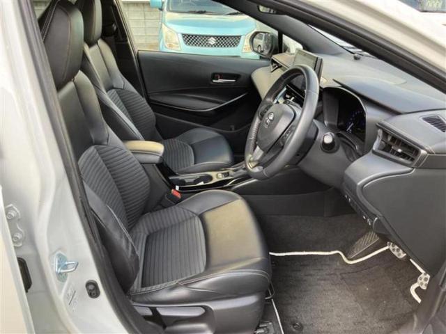 カローラツーリング ハイブリッドダブルバイビー 保証書/ディスプレイオーディオ9インチ/衝突安全装置/車線逸脱防止支援システム/シート ハーフレザー/ドライブレコーダー 前後/ヘッドランプ LED/USBジャック/Bluetooth接続 禁煙車(5枚目)