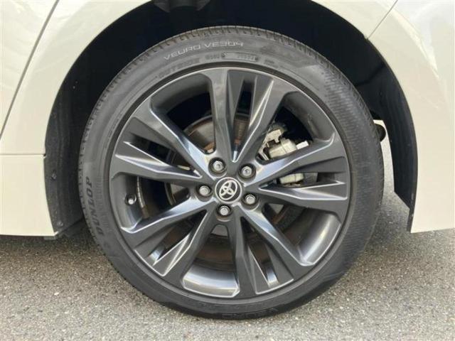 カローラツーリング ハイブリッドダブルバイビー 保証書/ディスプレイオーディオ9インチ/衝突安全装置/車線逸脱防止支援システム/シート ハーフレザー/ドライブレコーダー 前後/ヘッドランプ LED/USBジャック/Bluetooth接続 禁煙車(17枚目)