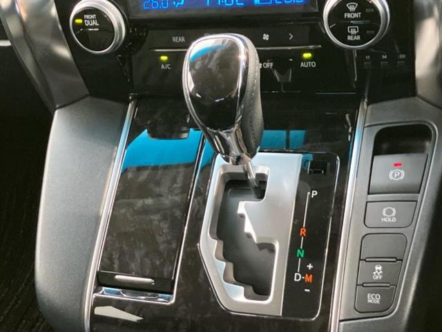アルファード Ｓ　ディスプレイオーディオ＋ナビ９インチ／衝突安全装置／両側電動スライドドア／車線逸脱防止支援システム／パーキングアシスト　バックガイド／ヘッドランプ　ＬＥＤ／ＥＴＣ／ＥＢＤ付ＡＢＳ　衝突被害軽減システム（18枚目）